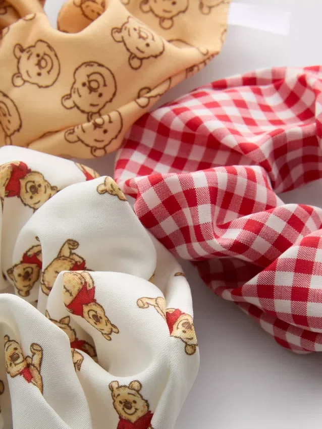 3pk disney's winnie the pooh graphic scrunchies