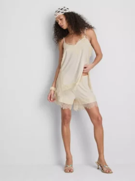 Paula echevarrÃa lace-trim shorts